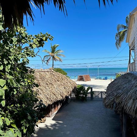 The Bounty Hotel Caye Caulker Exterior foto