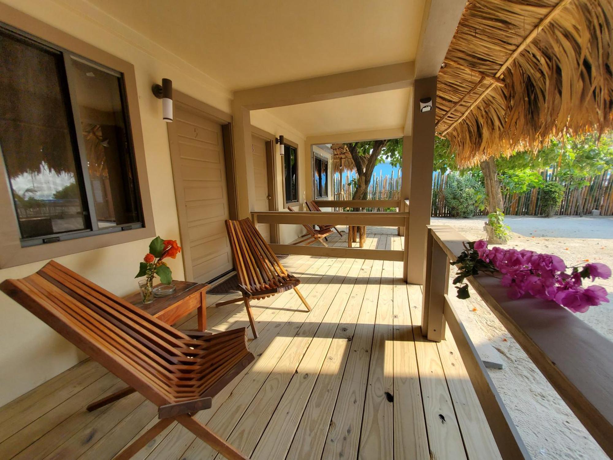The Bounty Hotel Caye Caulker Exterior foto