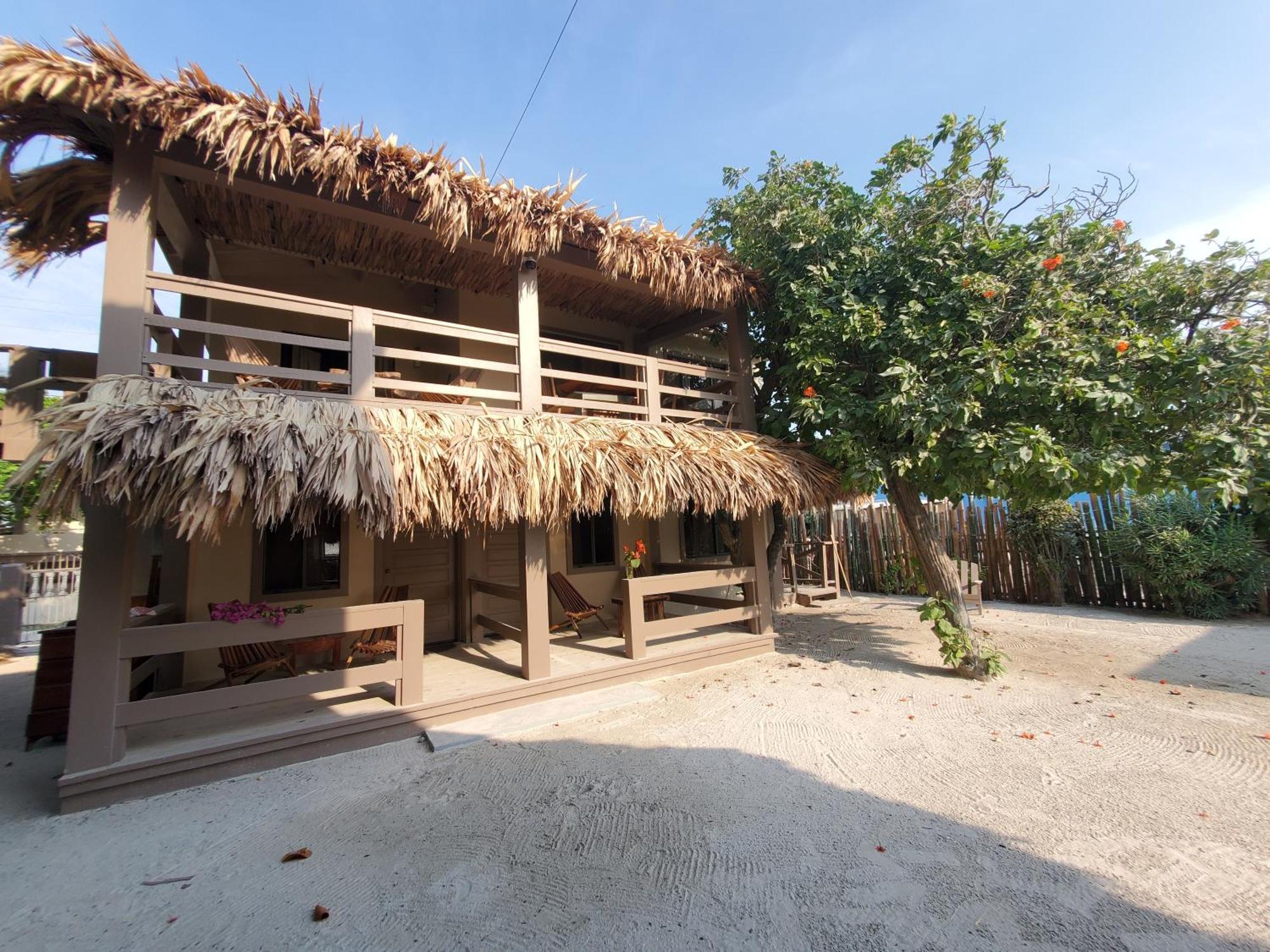 The Bounty Hotel Caye Caulker Exterior foto